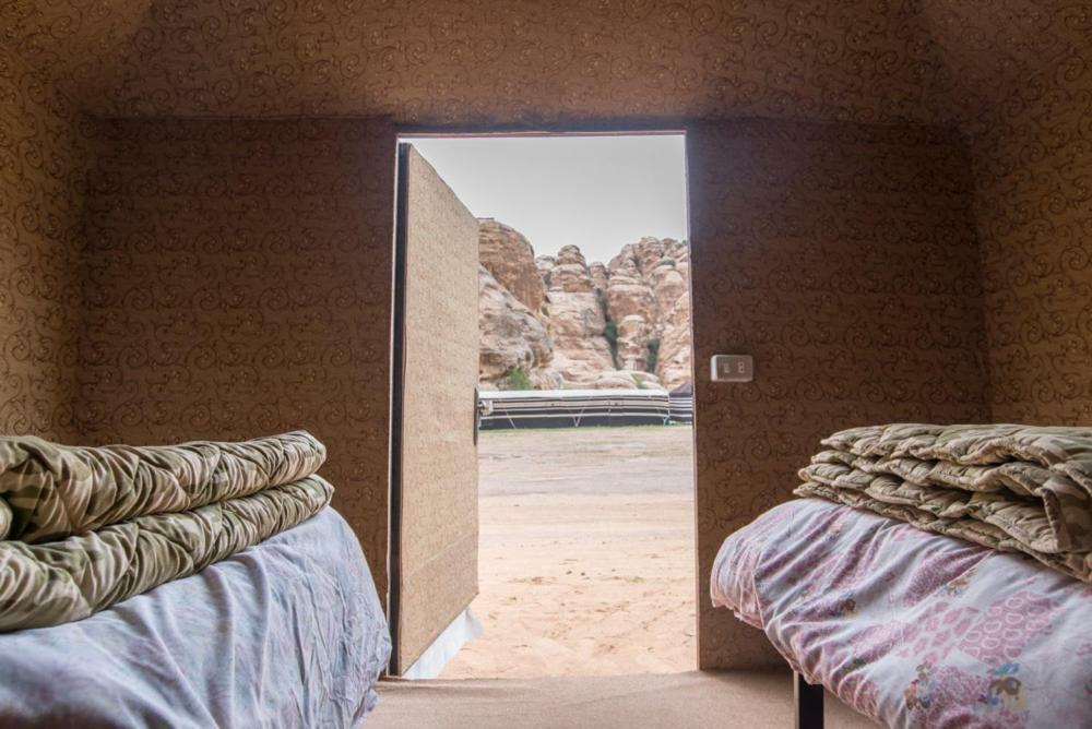 Ammarin Bedouin Camp Hotel Вади Муса Екстериор снимка