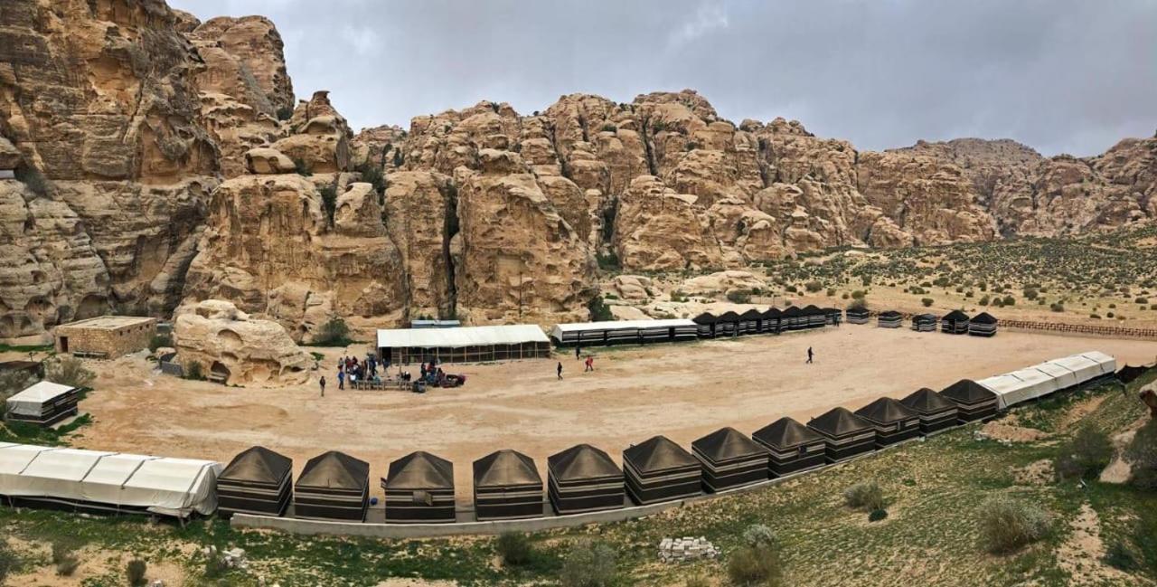 Ammarin Bedouin Camp Hotel Вади Муса Екстериор снимка